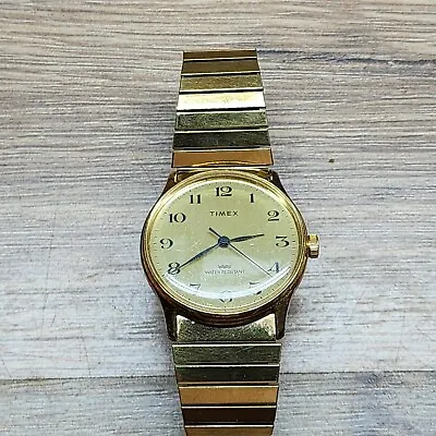 1970s Timex Men’s Wind Up Watch - Works But Needs Cleaning READ DESCRIPTION • $24.79