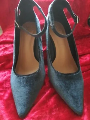 M & S Insolia Navy Blue Suede Shoes Size 3 New • £10