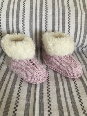 £4 • Buy New - Hand Knitted Baby Ugg Bootees. 0-3 Months.