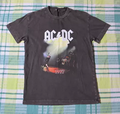 Ac/dc - Let There Be Rock 1977 U.s. Tour  T-shirt - Size Small • £14.99