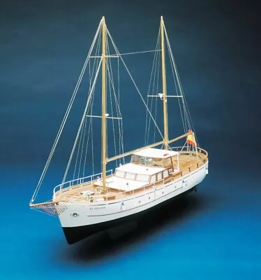 Mantua Model 736 - Bruma Motor Yacht  Kit 1:45 • $234.95