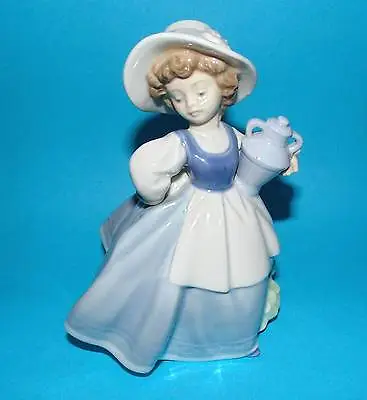 Nao By Lladro Ornament Figurine ' Country Maiden ' Girl With Urn1st Q (MD15) • £45