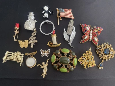 $13.80 • Buy Vintage Costume Jewelry Brooch 17 Lot Rhinestone Flower, Animals, XMas Cats Flag