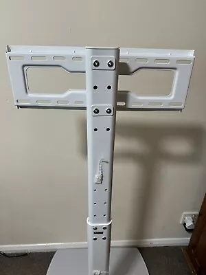 White TV Floor Stand For 32 To 60 Inch Universal TV Stand With Swivel Bracket • £10