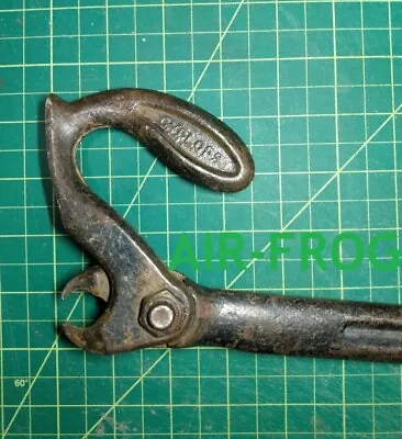 Cyclops Cast Iron Nail Puller Union Hardware Co. • $43