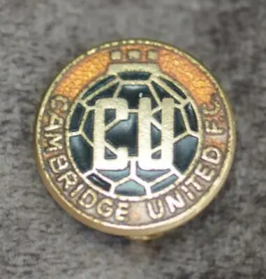 Cambridge United Retro Football Pin Badge • £9.95