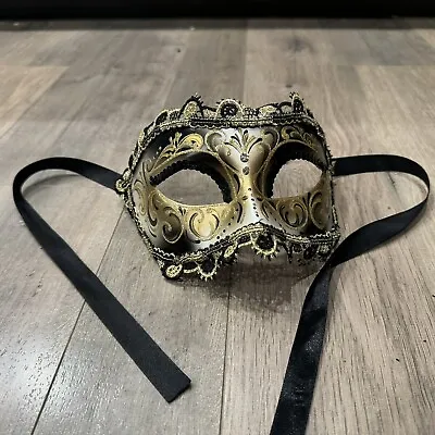 Made In Italy Hand Painted Venetian Masquerade Mask Pier One Sequined Gold Black • $17.95