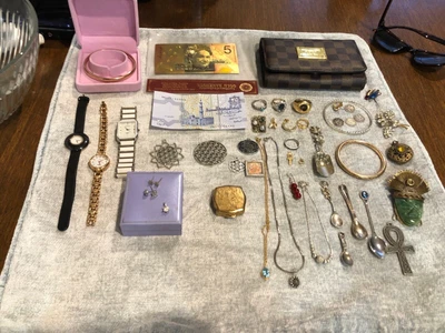 $250 • Buy Deceased Estate Old Jewellery Lot Including Some Gold , Silver And Pandora 