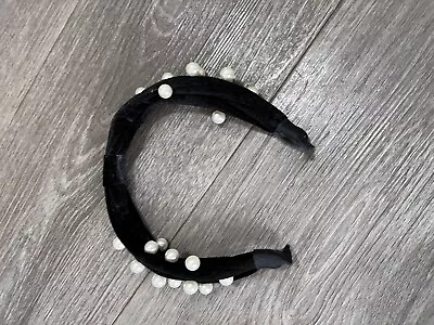 £2 • Buy Pearl Hairband