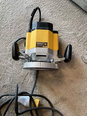 £40 • Buy Dewalt Dw625e Plunge Router  110v