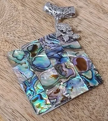 MOTHER Of PEARL NATURAL ABALONE SEA SHELL 2½  SQUARE PENDANT ON BEAUTIFUL FLORAL • £5