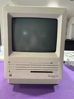 Macintosh SE Fdhd #126 • $199