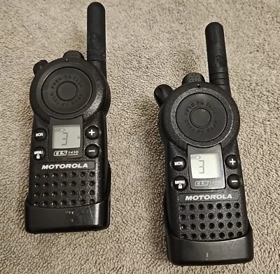 (2) Motorola CLS1410 - 4-Channels UHF 2-Way Business Radio Walkie Talkie • $150