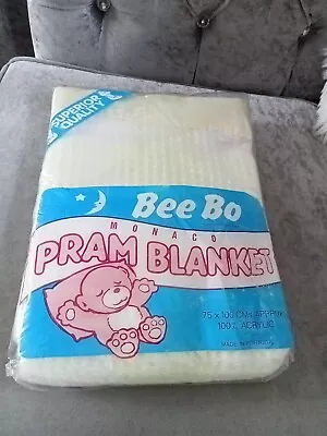 £19.99 • Buy Cellular Baby Blanket Vintage Yellow Pram / Bassinet Cover Lemon Satin Trim BNiB