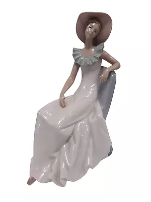 £9.99 • Buy Nao Figurine Lady Relaxing On Chair With Beach Hat 1996 Unboxed Home Décor 
