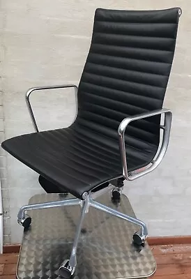 $1000 • Buy Genuine EAMES HERMAN MILLER Executive CHAIR.Leather High Back.Canberra P/U