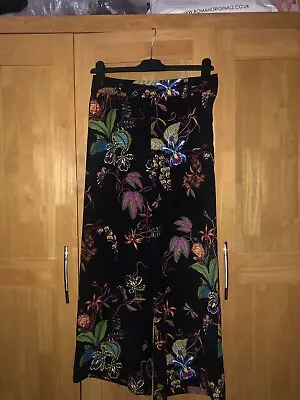 H&M Size 8 Floral Printed Trousers • £5