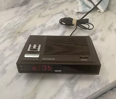 Magnavox D-3000 Retro Wood Grain Digital Alarm Clock Radio • $15