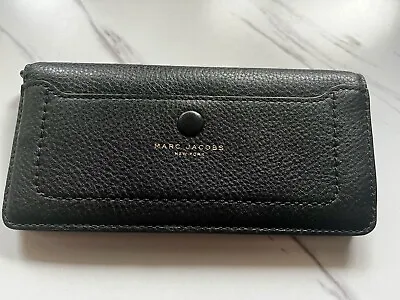 Marc Jacobs Pebbled Leather Long Wallet Black Excellent PERFECT Condition • $79.98
