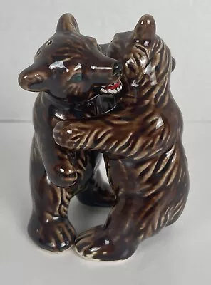 VTG Victoria Ceramics Hugging BROWN BEARS Salt & Pepper Shakers Made In Japan • $13