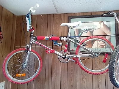 Schwinn Predator Pro Xs • $600