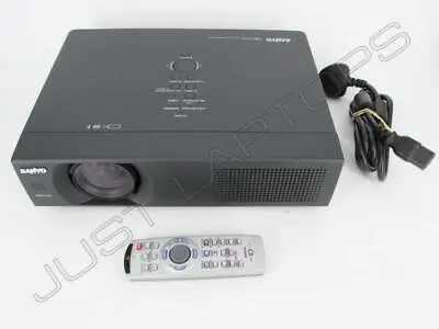 Sanyo PLC-WXU30 Pro Wide Multiverse Projector 720p Video Data 1600 X 1200 • £59.95