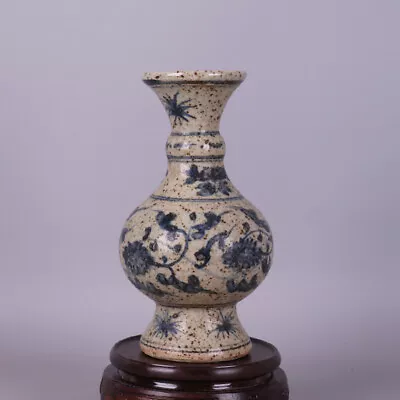 Chinese Porcelain Ming Dynasty Blue And White Interlock Branch Lotus Vase 7.08'' • $30