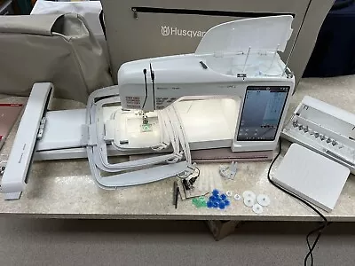 Husqvarna Viking Designer EPIC 2 Sewing Quilting And Embroidery Machine • $6795