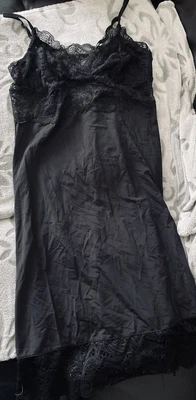 £3 • Buy Black Lace Negligee Large