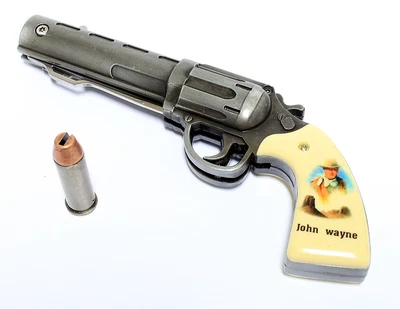$19.99 • Buy 11  Pocket Knife Folding John Wayne Gift Box Gun Knife Collectible