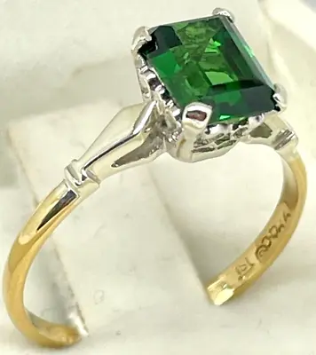 Stunning 9K Yellow Gold 0.80ct Emerald Ladies Engagement Ring 9ct 375 • $78