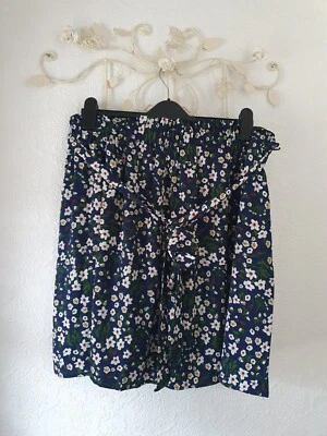 £5 • Buy Shein Curve Navy Floral Paperbag Skirt Sixe 2XL