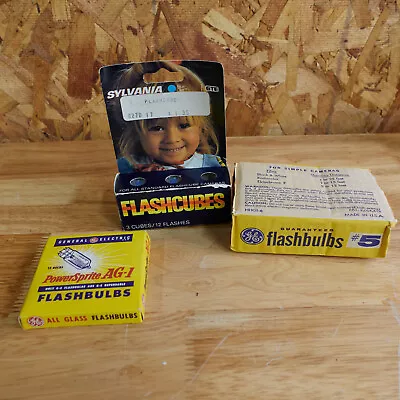 Lot Of  Vintage Sylvania Magicubes Flash Cubes Blue Dot & General Electric Bulbs • $19.95