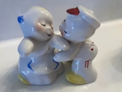 1950's Vintage Van Tellingen Hugging Dutch Boy & Girl Salt & Pepper Shaker's • $16