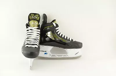 True Catalyst 7 Ice Hockey Skates Senior Size 11 R (0312-9666) • $125