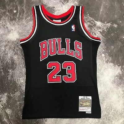 Michael Jordan #23 Chicago Bulls Black Mitchell & Ness Swingman Jersey MensNWT • $70