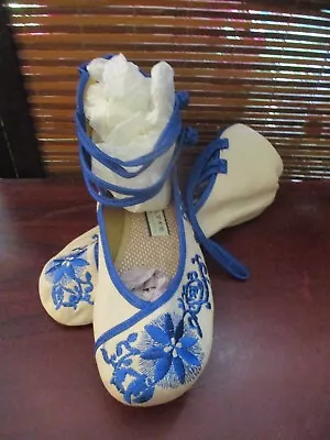 £4.99 • Buy Ladies Chinese Oriental Style Blue Flower Embroidered Pair Of Shoes Size 7.5 NEW