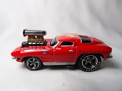 Custom 1963 Chevy Corvette  2000 Funline Merchandise Inc. Muscle Machines   1:64 • $12.99