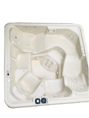 $1649.70 • Buy Grand Rapids Pickup Only Discontinue Emerald Whirlpool Hot Tub Spa Cygnus Seat 7