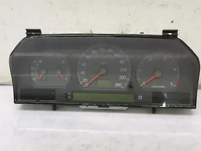 Volvo V70 2000 2.5 Tdi LHD Speedometer Combo Instrument Speedometer Km/H 9472523 • $45.71