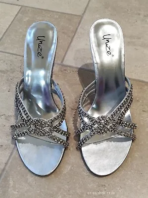 WOMEN'S Unze London Shinning EMBELLISHED SLIP-ON WEDDING PARTY SANDALS Size 4 • £4.99