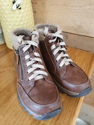 £9 • Buy Pavers Brown Boots Womens Size 38 Worn Once