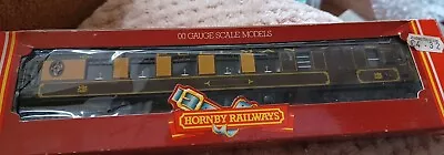 Hornby R223 Pullman 1st Class Parlour Car. OO Gauge.  • £8.50