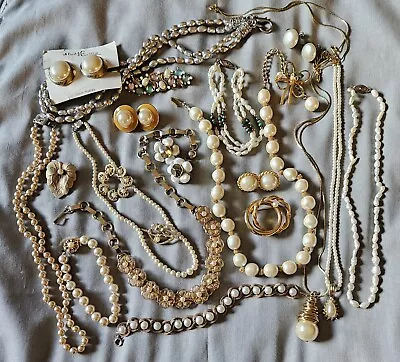 Huge Vintage Faux Pearl Jewelry Lot Necklace Brooch Earrings Bracelet 22 Pcs • $15