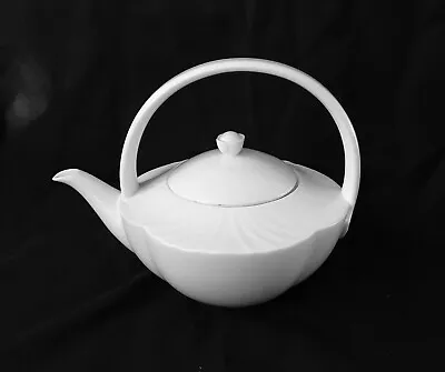 £25 • Buy Villeroy & Boch  Arco Weiss  Pattern Teapot