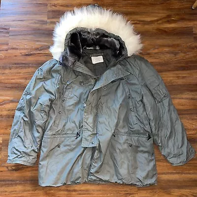 Vintage Men's Extreme Cold Weather Parka Military Type N-3B Size XL Fur Hood • $150