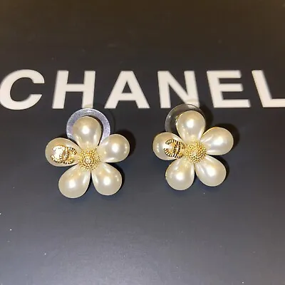 Chanel CC Pearl Gold Dusted Pollen Flower Moonstone Stud  Earrings Gold Cc Logo • $286