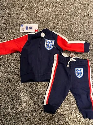 England Fc Baby Tracksuit 0-3 Months • £5