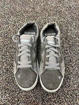 Macbeth Womens Gray Lace Up Suede Skate Shoes Size 9 • $39.99