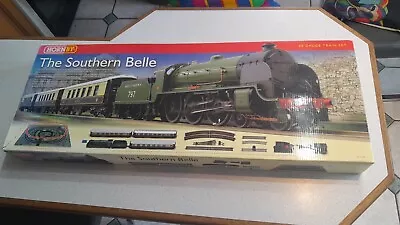 Hornby R1118 The Southern Belle Train Set OO Gauge • £124.99